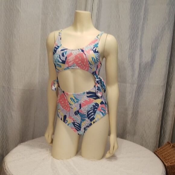 Bathing suit Summer time new - Picture 7 of 8